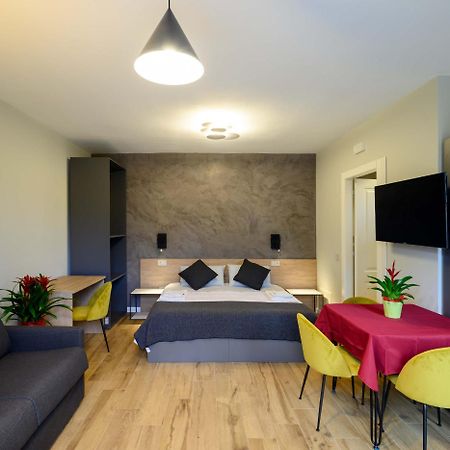 B&B Dimora Morelli グッビオ エクステリア 写真
